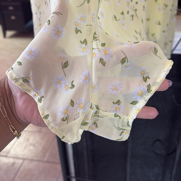 Floral Yellow Dress - Picture 4 of 5